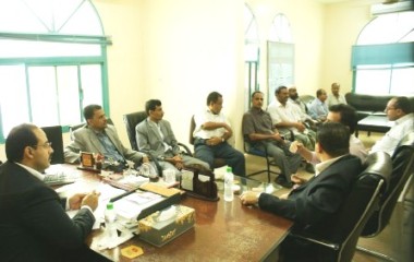 1mukalla_G_visit_taxes_.JPG