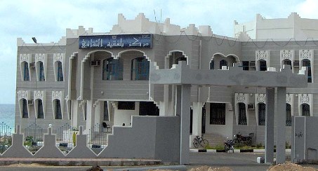 Bcenter03.jpg