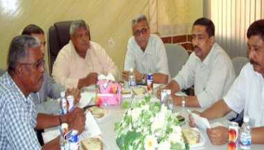 mukalla_set_cleaner_employees.jpg