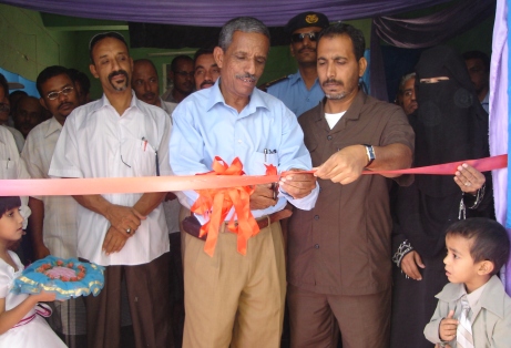 <div align="center">افتتاح المعرض المدرسي لمدارس مديرية سيئون بحضور كل من بن حليمان ومنيباري وعدد من الحضور.</div>